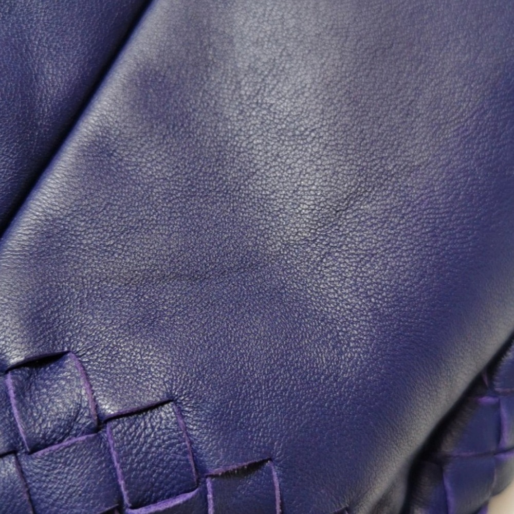 Bottega Veneta Intrecciato Woven Leather Shoulder Bag in Purple - Picture 14 of 16